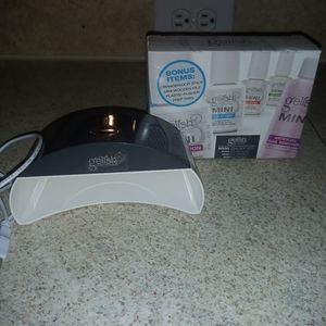 Gelish basic kit with mini gelish light